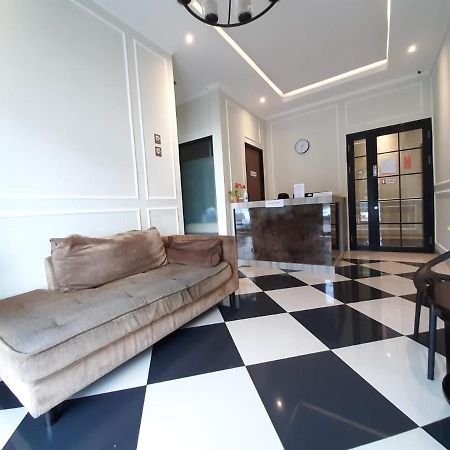 Flamboyan Residence Cipete Jakarta Extérieur photo